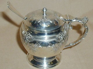 Mappin & Webb Pot