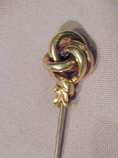 Gold Cravat Pin