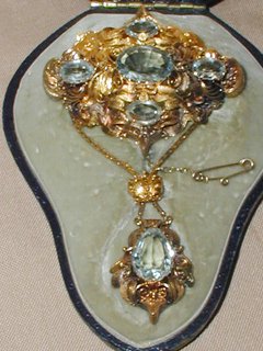 Brooch