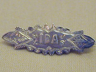 Silver Ida Brooch