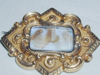 Gold Memorial Brooch