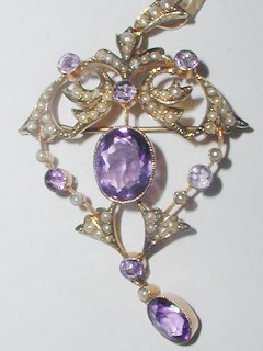 Art Nouveau Gold Pendant