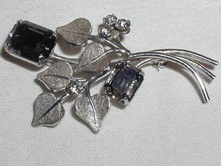 Silver Paste Flower Brooch