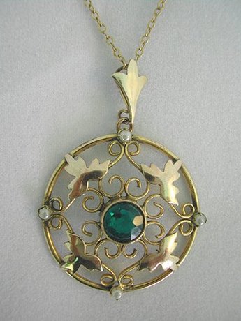 Edwardian Green Stone Lavaliere Pendant