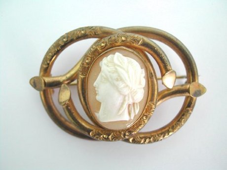 Victorian Cameo Brooch