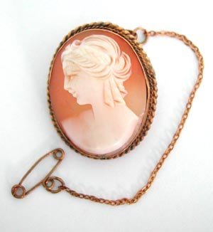 Small Cameo Brooch