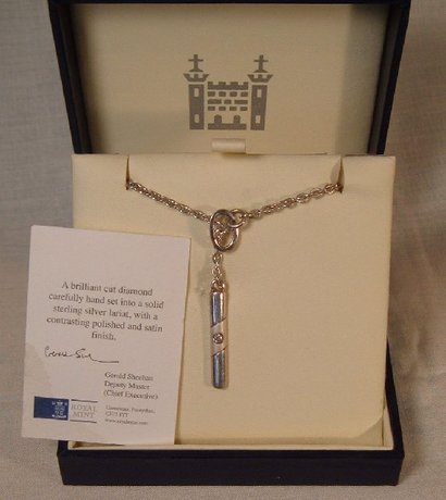 Royal Mint Silver Lariat Chain and Pendant Set with Diamond